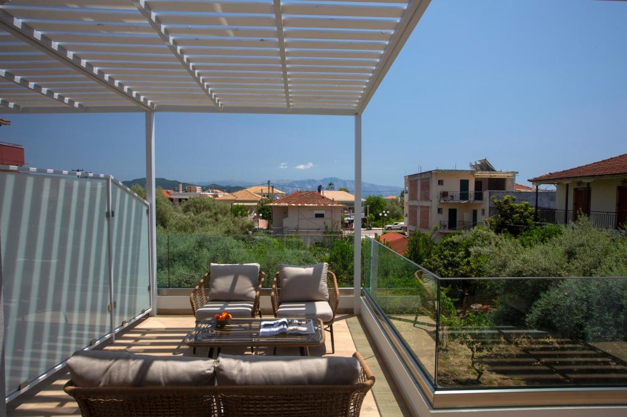 Elianthi Luxury Apartments Nikiana Buitenkant foto