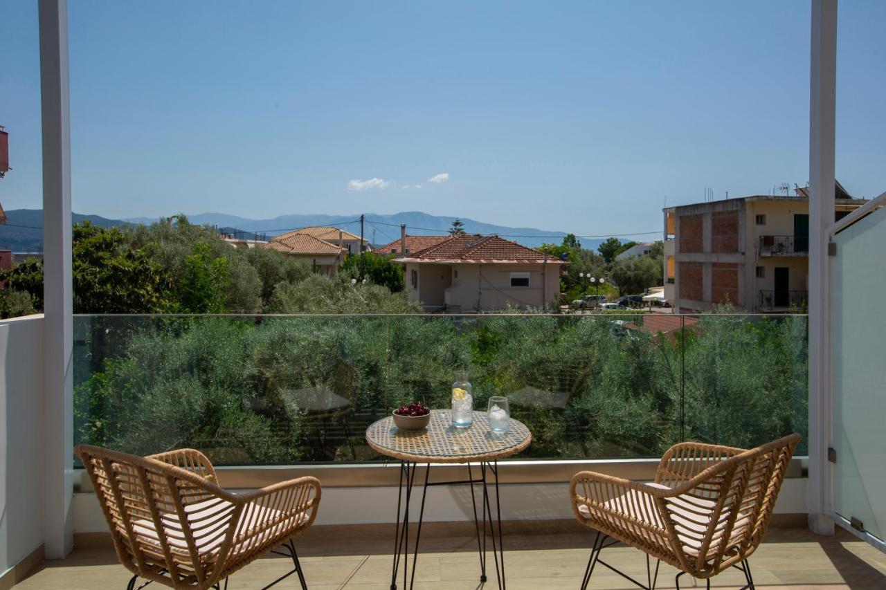 Elianthi Luxury Apartments Nikiana Buitenkant foto