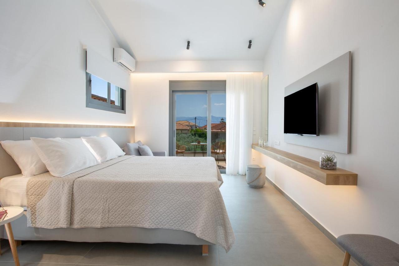 Elianthi Luxury Apartments Nikiana Buitenkant foto
