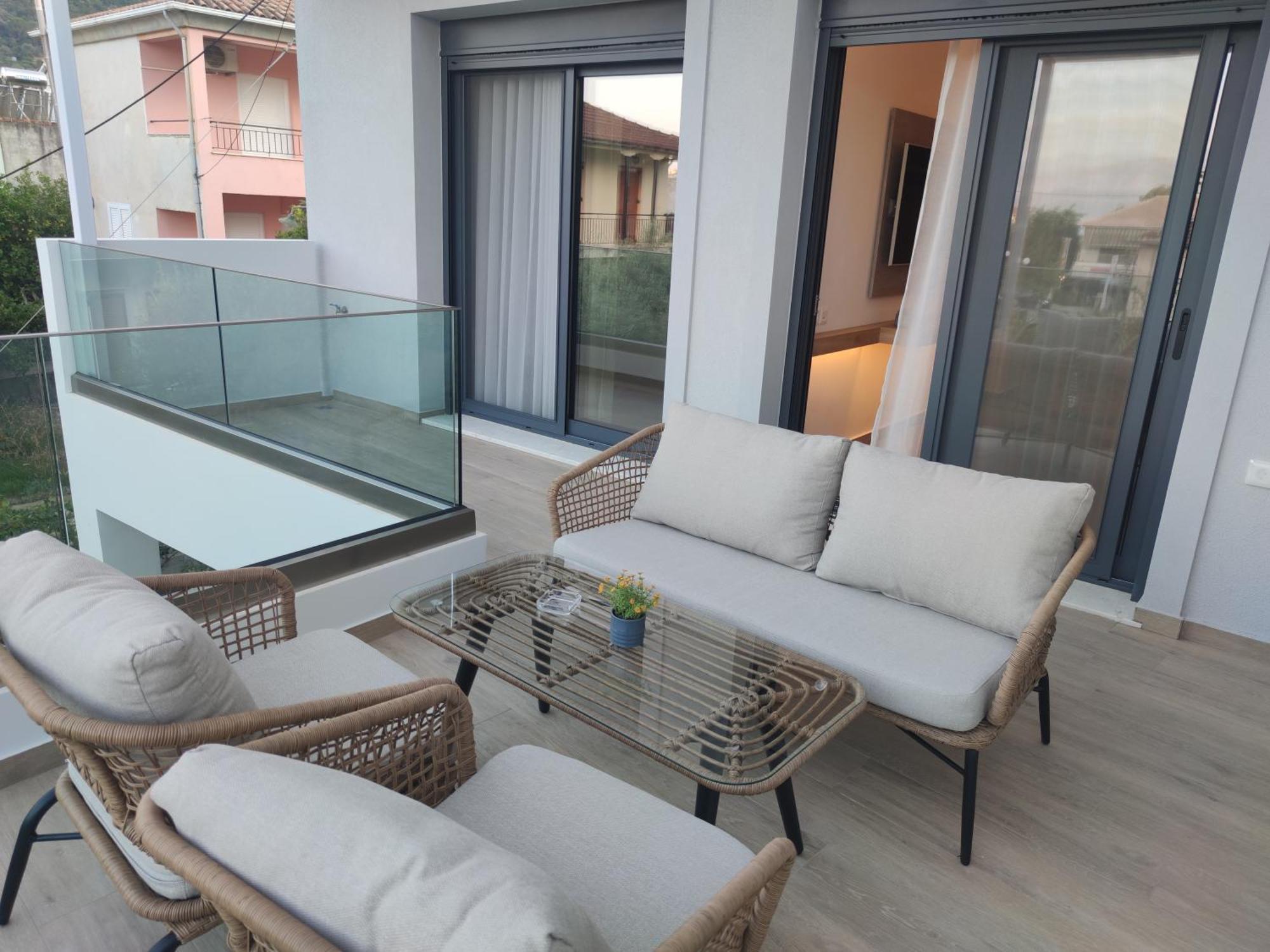 Elianthi Luxury Apartments Nikiana Buitenkant foto